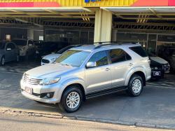 TOYOTA Hilux SW4 2.7 16V 4P FLEX SR 7 LUGARES AUTOMTICO