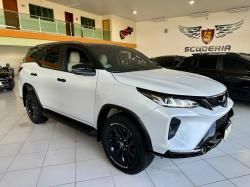 TOYOTA Hilux SW4 2.8 4P SRX 4X4 DIAMOND 7 LUGARES TURBO DIESEL AUTOMTICO