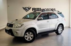 TOYOTA Hilux SW4 3.0 16V 4P SRV 4X4 7 LUGARES TURBO DIESEL AUTOMTICO