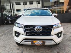 TOYOTA Hilux SW4 3.0 16V 4P SRV 4X4 7 LUGARES TURBO DIESEL AUTOMTICO