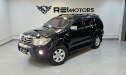 TOYOTA Hilux SW4 3.0 16V 4P SRV 4X4 7 LUGARES TURBO DIESEL AUTOMTICO