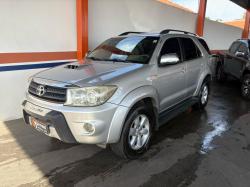 TOYOTA Hilux SW4 3.0 16V 4P SRV 4X4 7 LUGARES TURBO DIESEL AUTOMTICO