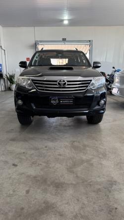 TOYOTA Hilux SW4 3.0 16V 4P SRV 4X4 7 LUGARES TURBO DIESEL AUTOMTICO