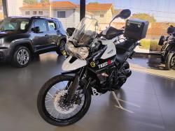 TRIUMPH Tiger 800 XCX