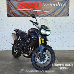 TRIUMPH Tiger 800 XR