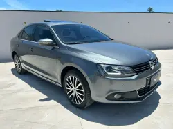 VOLKSWAGEN Jetta 2.0 4P TSI HIGHLINE 211 CV AUTOMTICO