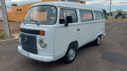 VOLKSWAGEN Kombi 1.4 FLEX STD 9 LUGARES