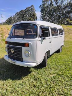 VOLKSWAGEN Kombi 1.4 FLEX STD 9 LUGARES