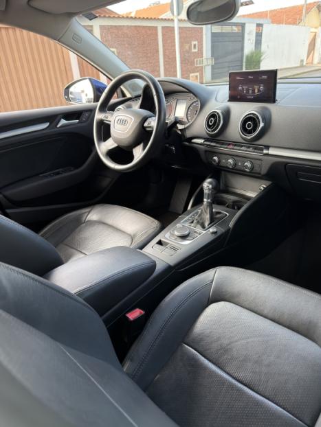 AUDI A3 1.4 16V 4P TFSI ATTRACTION S-TRONIC AUTOM�TICO, Foto 10