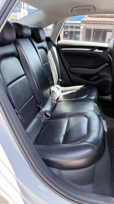 AUDI A3 Sedan 1.4 16V 4P 35 TFSI S LINE TIPTRONIC AUTOMÁTICO, Foto 8