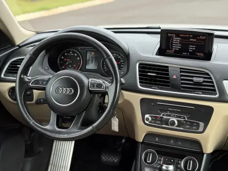 AUDI Q3 1.4 4P FLEX TFSI S-TRONIC AUTOM�TICO, Foto 13