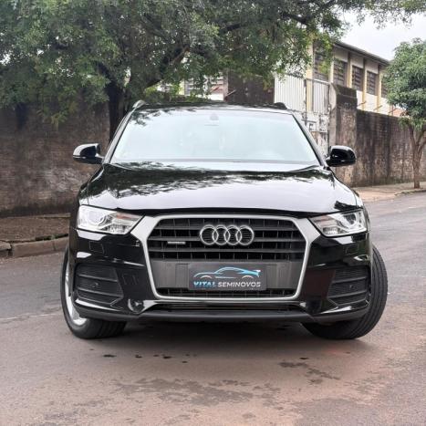 AUDI Q3 2.0 40 4P TFSI SPORTBACK PERFORMANCE BLACK PLUS QUATTRO TIPTRONIC AUTOM�TICO, Foto 2