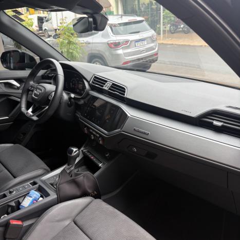 AUDI Q3 2.0 4P 40 TFSI PERFORMANCE BLACK QUATTRO TIPTRONIC AUTOMTICO, Foto 11