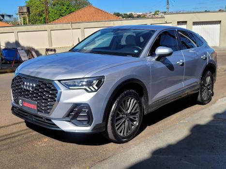 AUDI Q3 2.0 4P 40 TFSI SPORTBACK PERFORMANCE QUATTRO TIPTRONIC AUTOMÁTICO, Foto 4