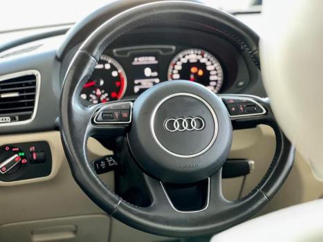 AUDI Q3 2.0 4P TFSI AMBIENTE QUATTRO S-TRONIC AUTOM�TICO, Foto 9