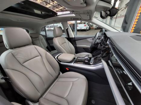 AUDI Q8 3.0 V6 24V 4P TFSI PERFORMANCE QUATTRO AUTOMÁTICO TIPTRONIC, Foto 13