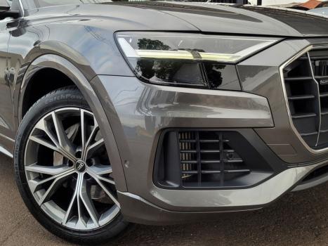 AUDI Q8 3.0 V6 24V 4P TFSI PERFORMANCE QUATTRO AUTOMÁTICO TIPTRONIC, Foto 27