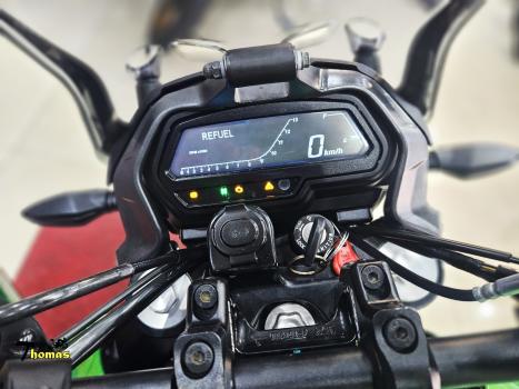 BAJAJ Dominar 400 , Foto 3