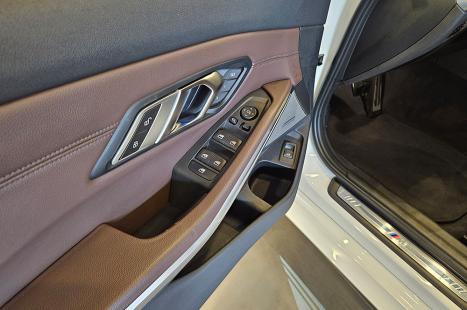 BMW 320I 2.0 16V 4P M SPORT GP TURBO ACTIVE FLEX AUTOMTICO, Foto 16