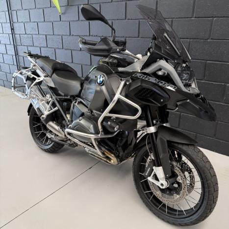 BMW R 1200 GS ADVENTURE TRIPLE BLACK, Foto 2