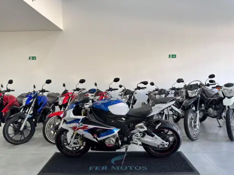 BMW S 1000 RR HP4 STREET, Foto 4