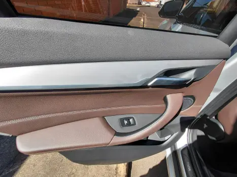 BMW X1 2.0 16V 4P XDRIVE 25I SPORT ACTIVEFLEX AUTOM�TICO, Foto 9