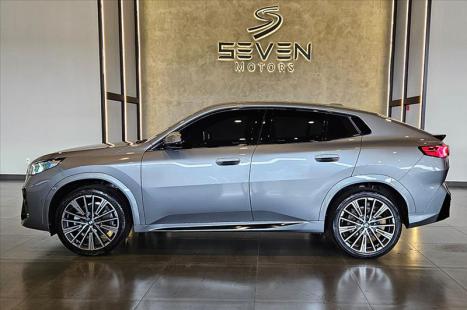 BMW X2 2.0 16V 4P SDRIVE 20I M SPORT TURBO STEPTRONIC AUTOMÁTICO, Foto 2