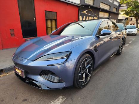 BYD Seal GS 4P 82,5 KW ELTRICO 590 EV AWD, Foto 1