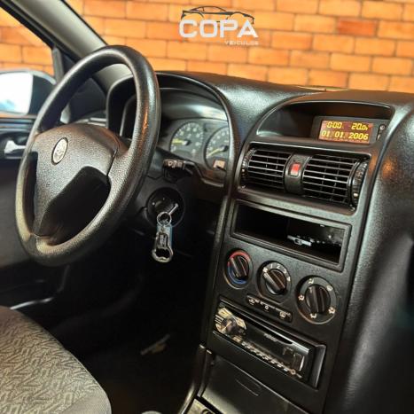 CHEVROLET Astra Hatch 2.0 4P ADVANTAGE  FLEX, Foto 2