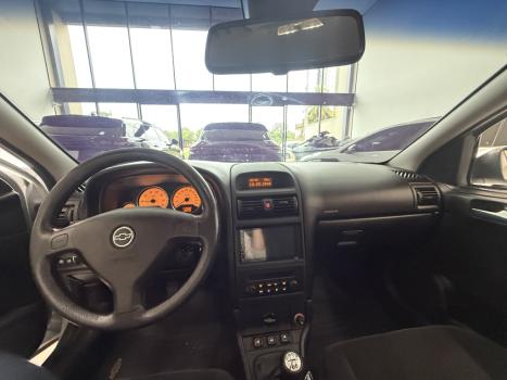 CHEVROLET Astra Hatch 2.0 4P FLEX, Foto 4