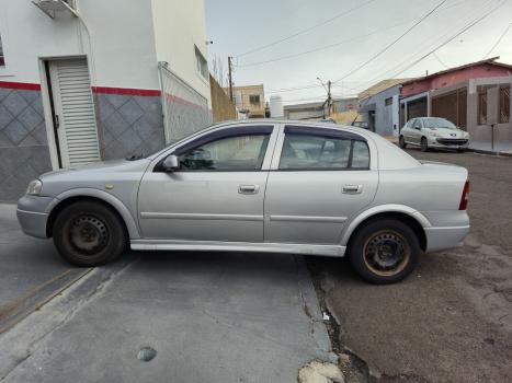 CHEVROLET Astra Sedan 1.8 4P MILENIUM, Foto 3