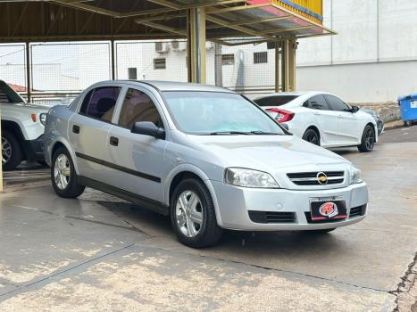 CHEVROLET Astra Sedan 2.0 4P, Foto 3