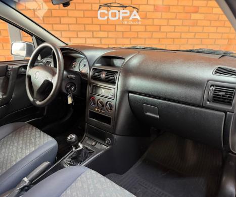 CHEVROLET Astra Sedan 1.8 4P GL, Foto 2
