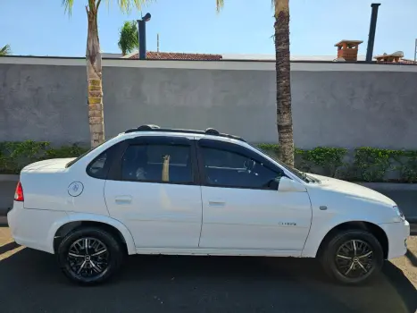 CHEVROLET Classic Sedan 1.0 4P VHCE FLEX LS, Foto 3