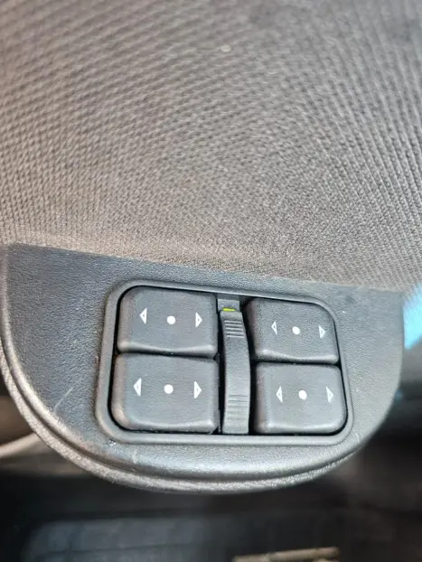 CHEVROLET Classic Sedan 1.0 4P VHCE FLEX LS, Foto 14