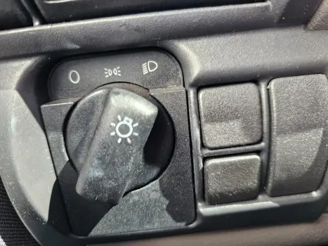 CHEVROLET Classic Sedan 1.0 4P VHCE FLEX LS, Foto 15