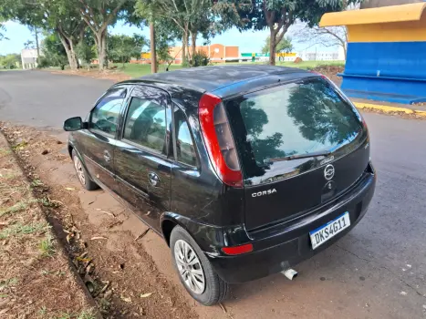 CHEVROLET Corsa Hatch 1.0 4P MAXX, Foto 2