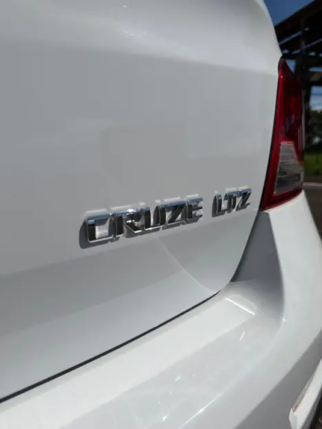 CHEVROLET Cruze Hatch 1.8 16V 4P LTZ SPORT6 FLEX, Foto 9