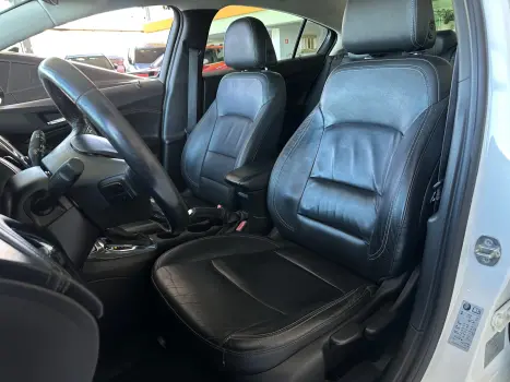 CHEVROLET Cruze Hatch 1.4 16V 4P LT TURBO FLEX AUTOM�TICO, Foto 10