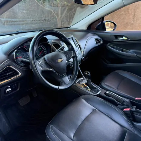 CHEVROLET Cruze Hatch 1.4 16V 4P LT TURBO FLEX AUTOM�TICO, Foto 4