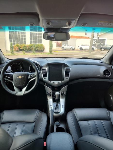 CHEVROLET Cruze Hatch 1.8 16V 4P LT SPORT6 FLEX AUTOM�TICO, Foto 9