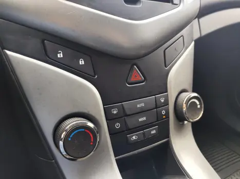 CHEVROLET Cruze Sedan 1.8 16V 4P LT ECOTEC FLEX AUTOMTICO, Foto 12