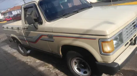 CHEVROLET D20 3.9  S LUXE DIESEL CABINE SIMPLES, Foto 2 CHEVROLET D20 3.9  S LUXE DIESEL CABINE SIMPLES, Foto 2