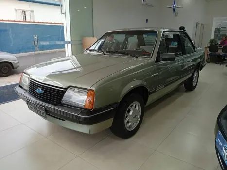 CHEVROLET Monza Sedan 1.8 4P �LCOOL SL/E, Foto 2