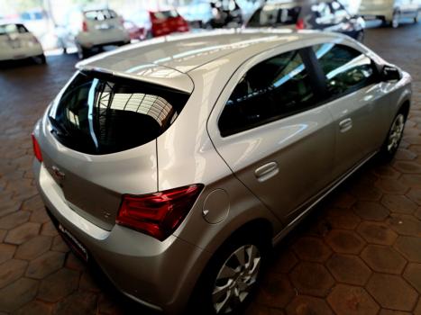 CHEVROLET Onix Hatch 1.4 4P FLEX LT AUTOMTICO, Foto 17