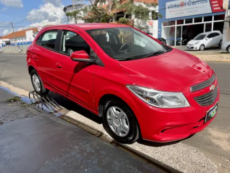 CHEVROLET Onix Hatch 1.0 4P FLEX LS, Foto 4 CHEVROLET Onix Hatch 1.0 4P FLEX LS, Foto 4