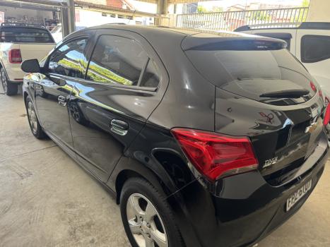 CHEVROLET Onix Hatch 1.4 4P FLEX LT AUTOMÁTICO, Foto 3 CHEVROLET Onix Hatch 1.4 4P FLEX LT AUTOMÁTICO, Foto 3