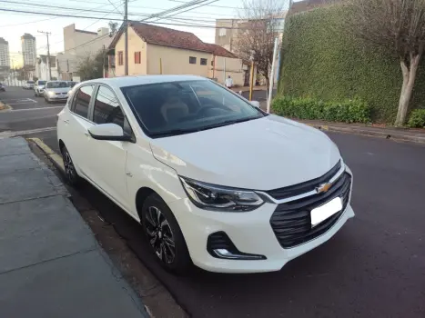 CHEVROLET Onix Hatch 1.0 12V 4P FLEX PREMIER 2 TURBO AUTOMTICO, Foto 4