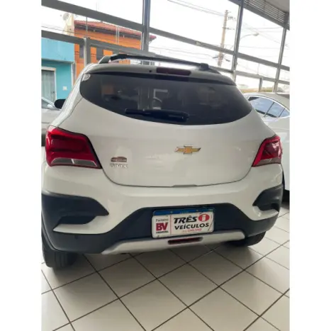 CHEVROLET Onix Hatch 1.4 4P FLEX ACTIV, Foto 4