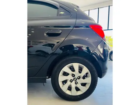 CHEVROLET Onix Hatch 1.4 4P FLEX LT, Foto 4
